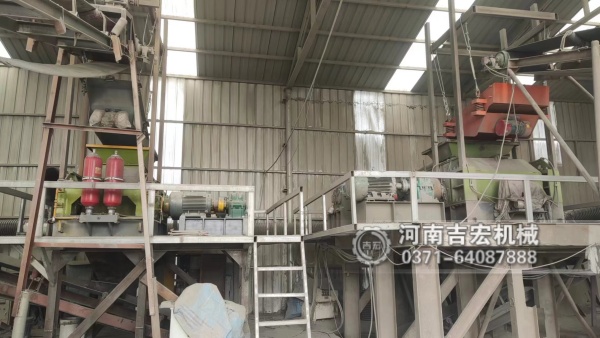 砂石廠升級利器：為何數(shù)控對輥制砂機更受青睞,？